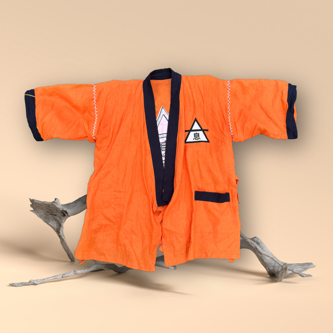 zen linen kimono.png__PID:e452f447-e0dc-49f3-b872-2b80b6f5af30